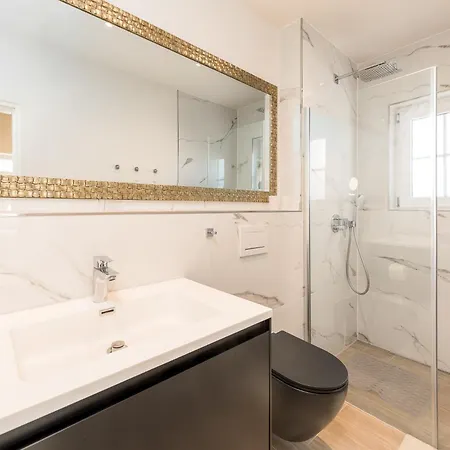 Sunside #1 Apartment *